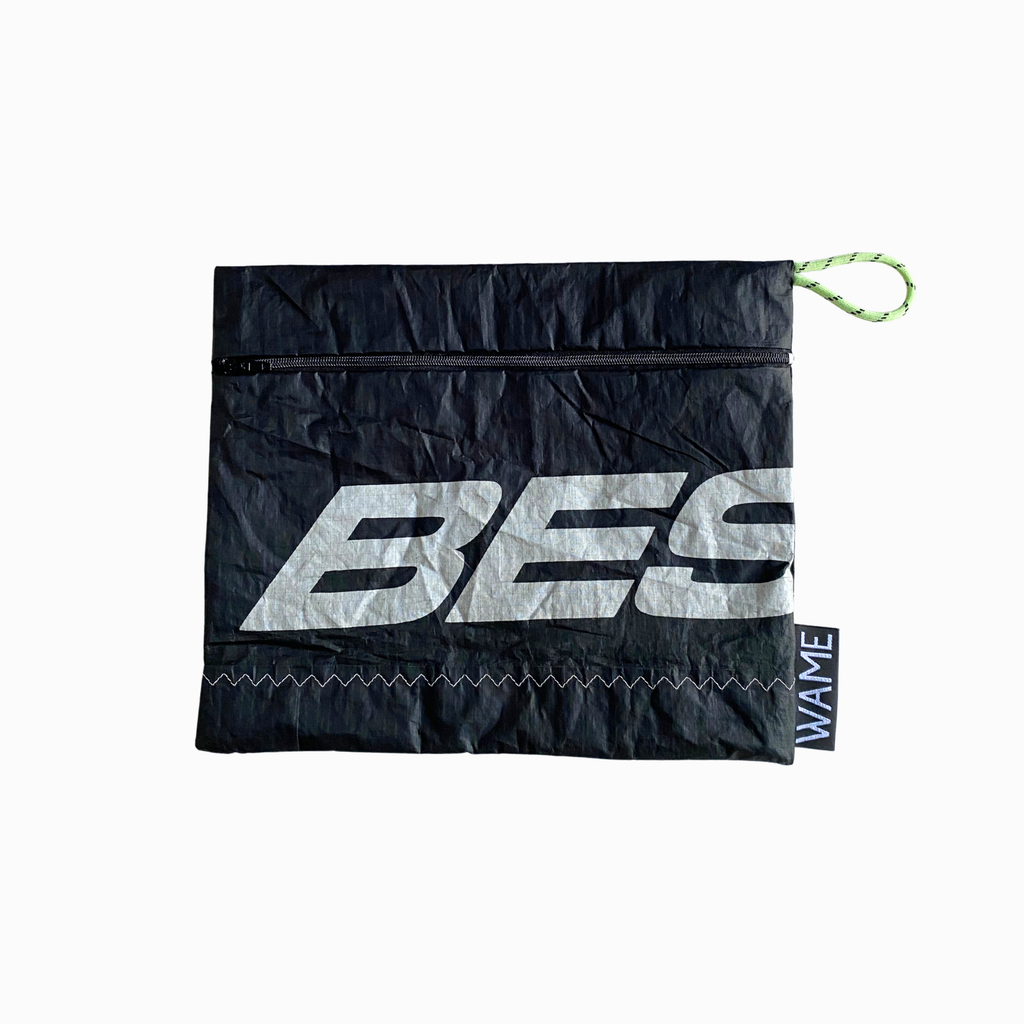 Grande Pochette – Collection Obey