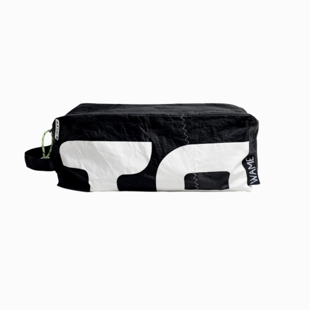Trousse de Sport – Collection Obey