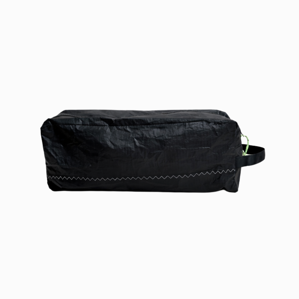 Trousse de Sport – Collection Obey